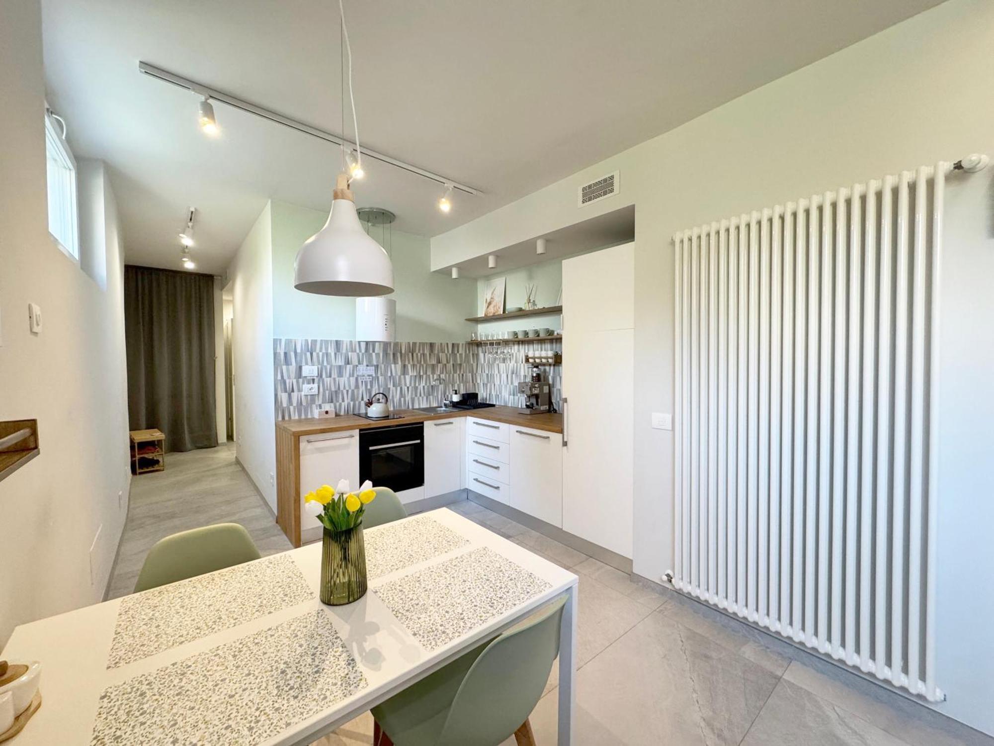 New Apartment In Historical Center Near Lake 리바 델 이탈리아 베로나 외부 사진